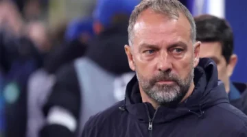 استهداف جريء.. برشلونة يطارد نجم مانشستر سيتي أمام أزمة دفاعية